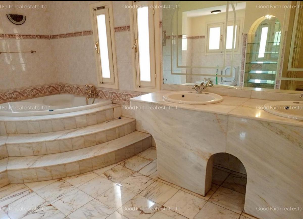 4 Bed House with En Suite in Muthaiga - 12