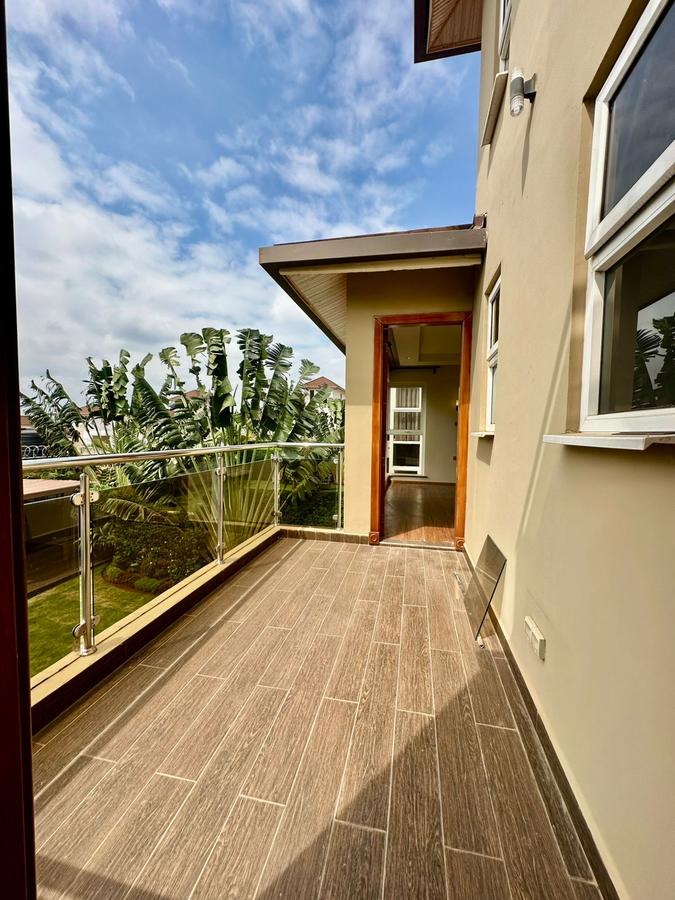 5 Bed Townhouse with En Suite at Runda Off Kiambu Rd - 11