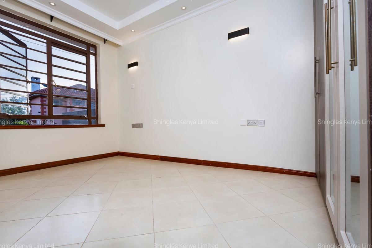 4 Bed Townhouse with En Suite at Ngong - Upper Matasia Rd - 14