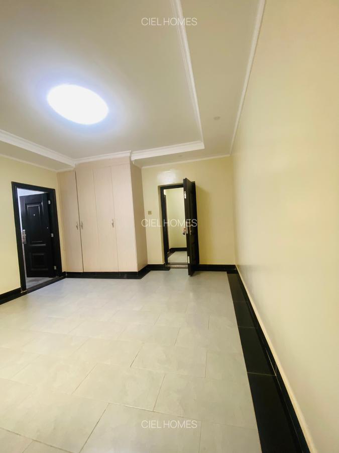 4 Bed Townhouse with En Suite at Mugutha - 9