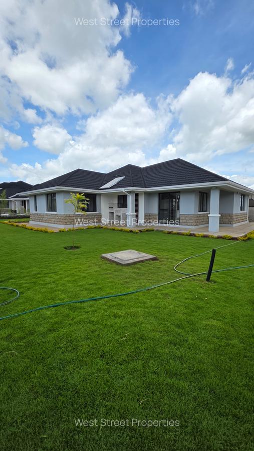 3 Bed Townhouse with En Suite at Arthiriver - 1