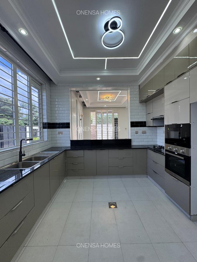 5 Bed House with En Suite in Eastern ByPass - 11
