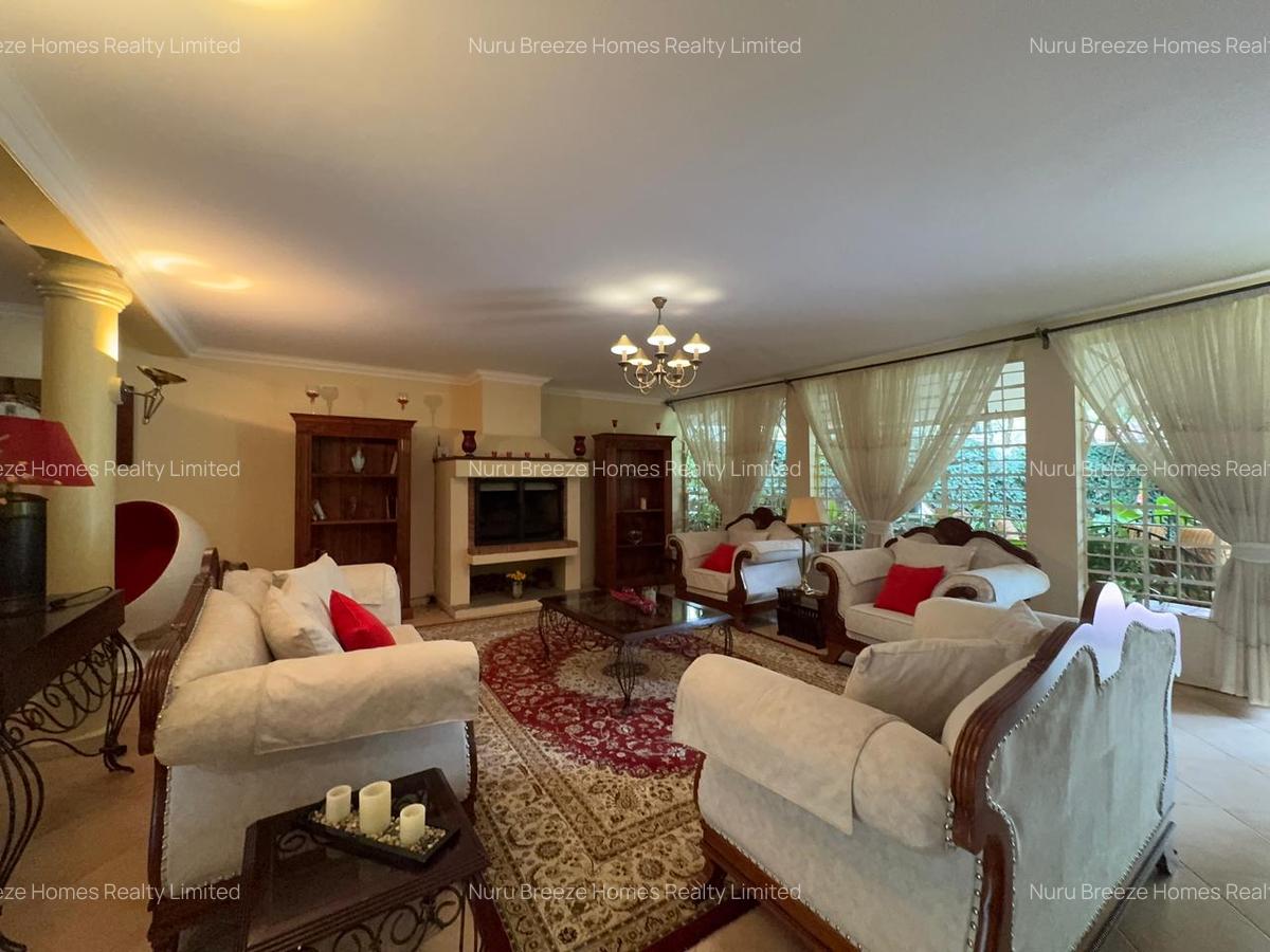 5 Bed House with En Suite in Runda - 8