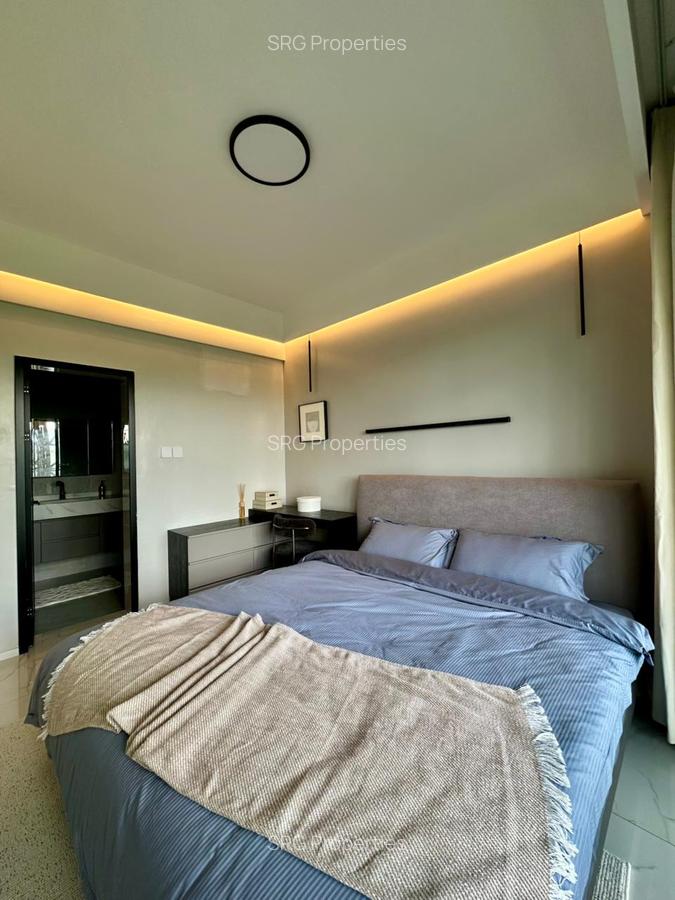 2 Bed Apartment with En Suite in Lavington - 6