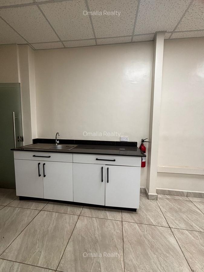 1,500 ft² Office with Backup Generator in Westlands Area - 8