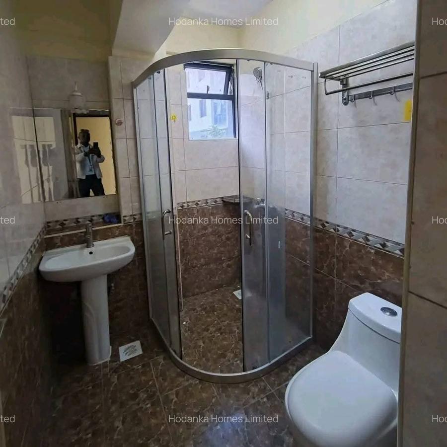 Serviced 2 Bed Apartment with En Suite in Kileleshwa - 4