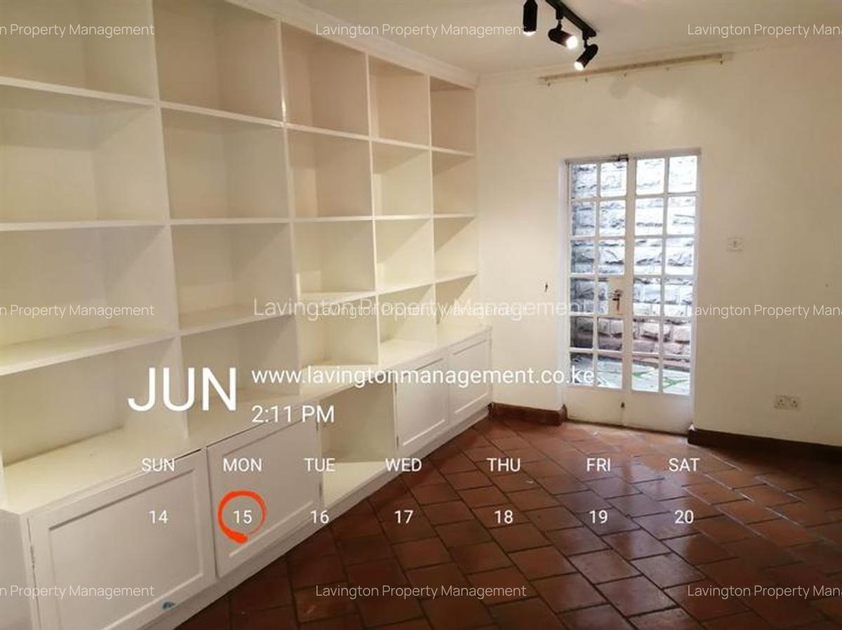 4 Bed House with En Suite at Lavington Green - 12