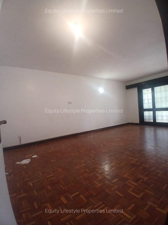 5 Bed Townhouse with Garden in Westlands Area - 7