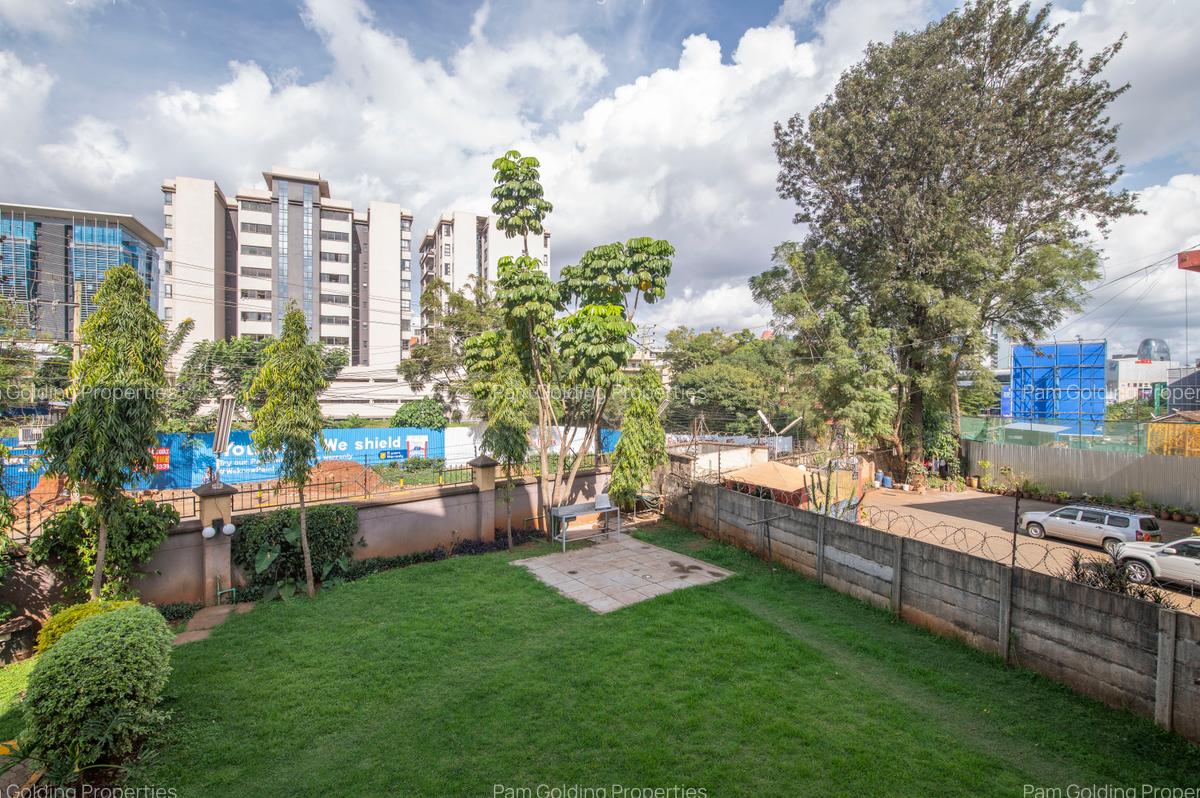 4 Bed Apartment with En Suite at General Mathenge - 16