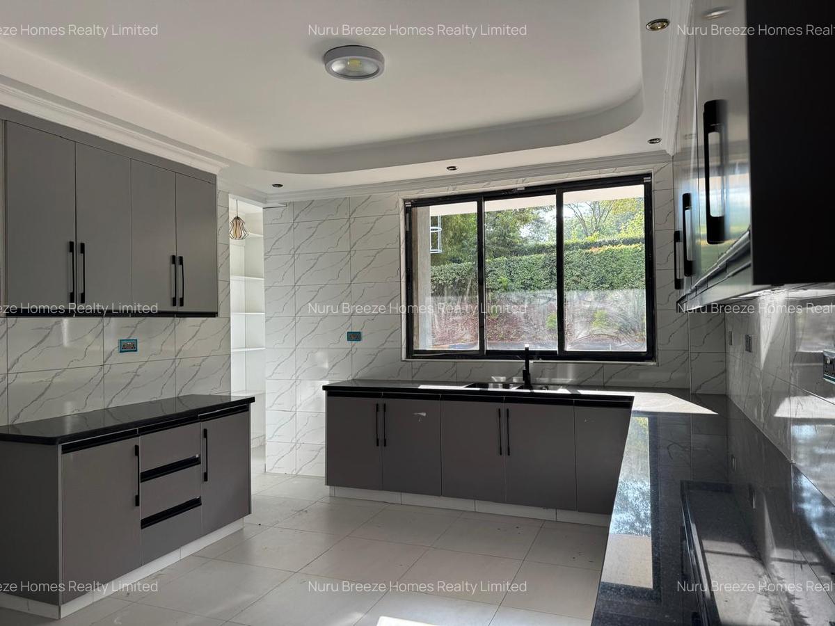 4 Bed Townhouse with En Suite in Karen - 3