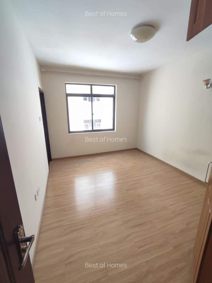 2 Bed Apartment with En Suite in Lavington - 7
