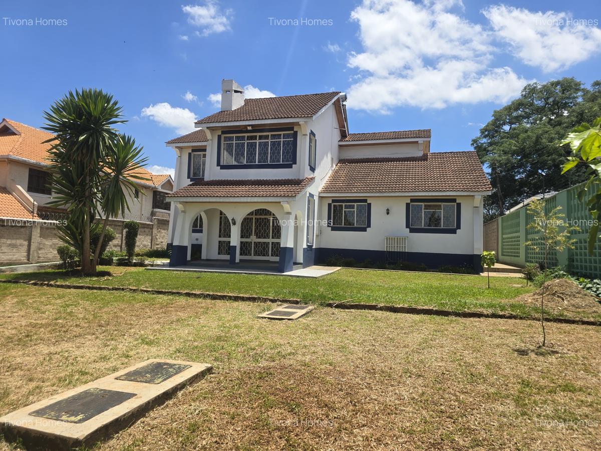 4 Bed House with En Suite in Runda - 2