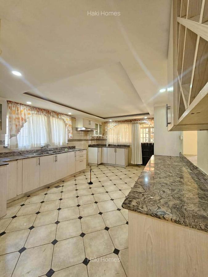 5 Bed House with En Suite at Ngong - 16