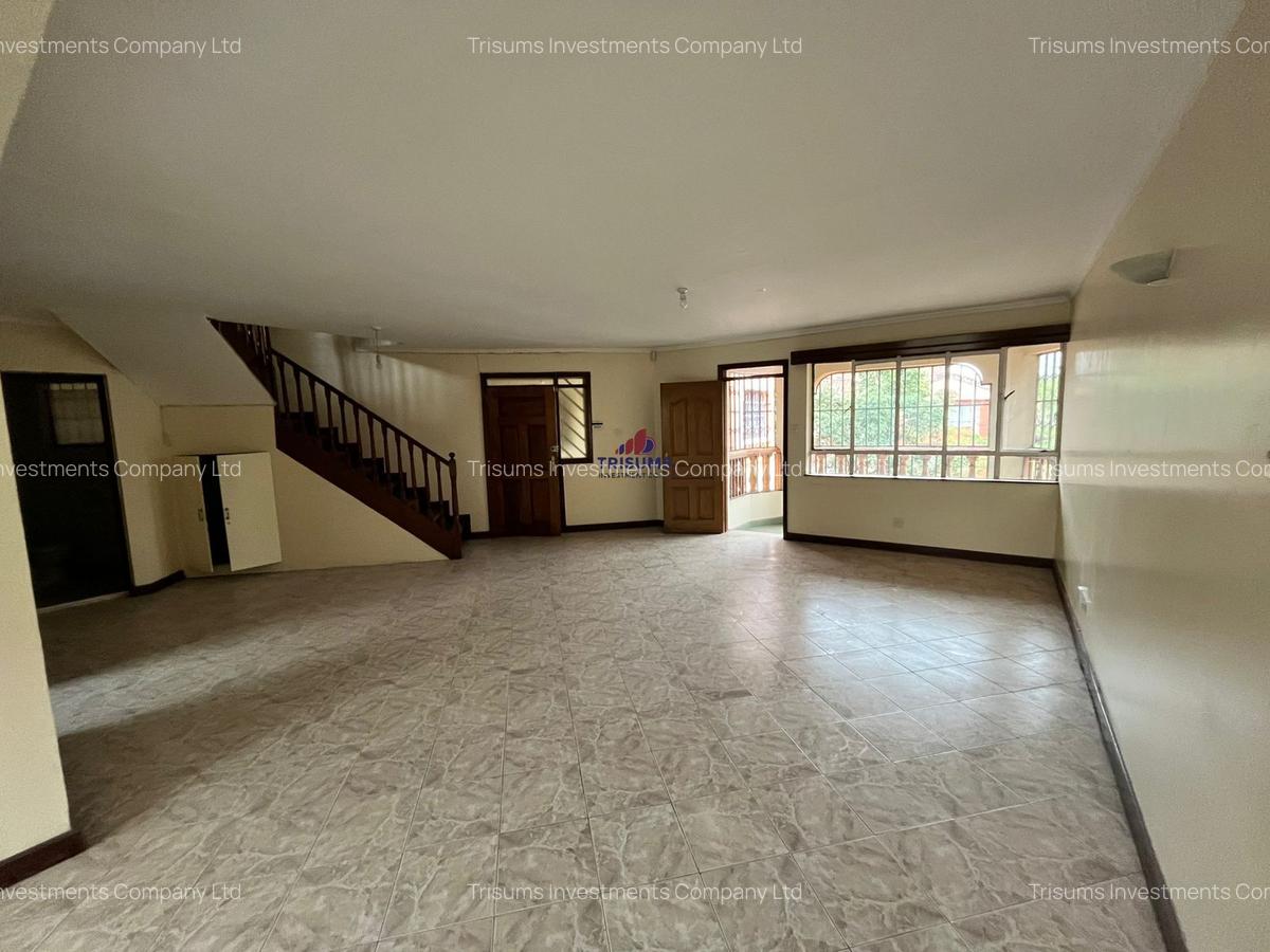 3 Bed Apartment with En Suite in Kilimani - 15