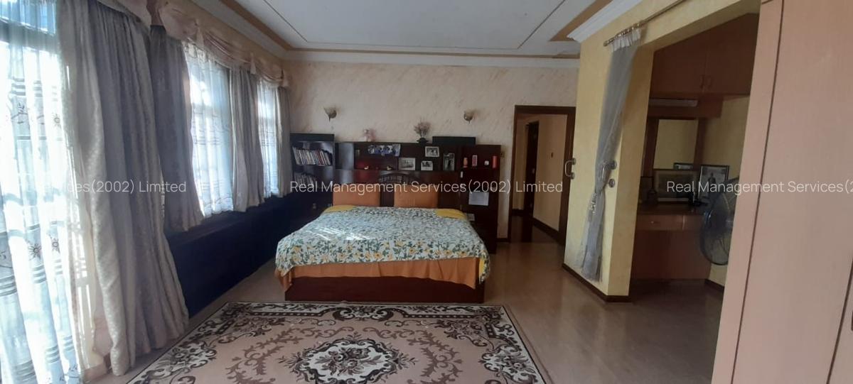 5 Bed Villa with En Suite in General Mathenge - 8
