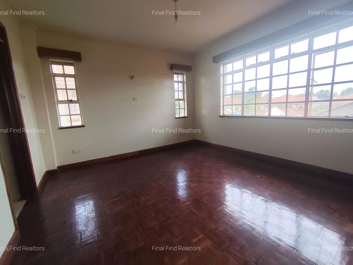 4 Bed Townhouse with En Suite in Gigiri - 19
