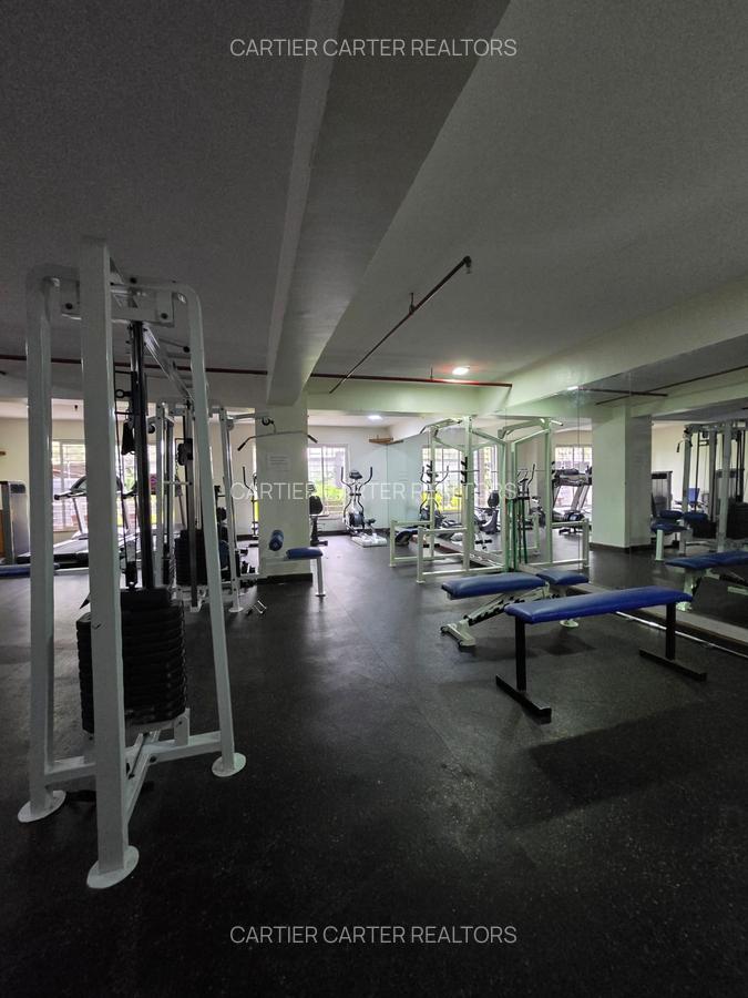 Serviced 2 Bed Apartment with En Suite at Four Ways Drive - 16