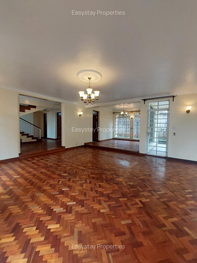 4 Bed Townhouse with En Suite in Lavington - 3