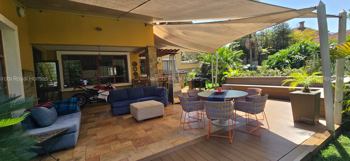 5 Bed House with En Suite at Mimosa Drive - 13