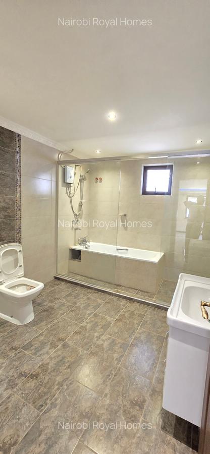 5 Bed Townhouse with En Suite at Lavington Green - 5