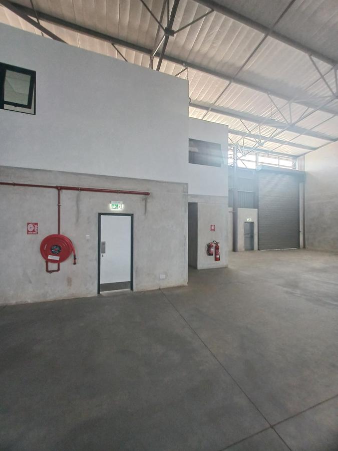 200,000 m² Warehouse with Backup Generator at Eastern Bypass Northlands - 8