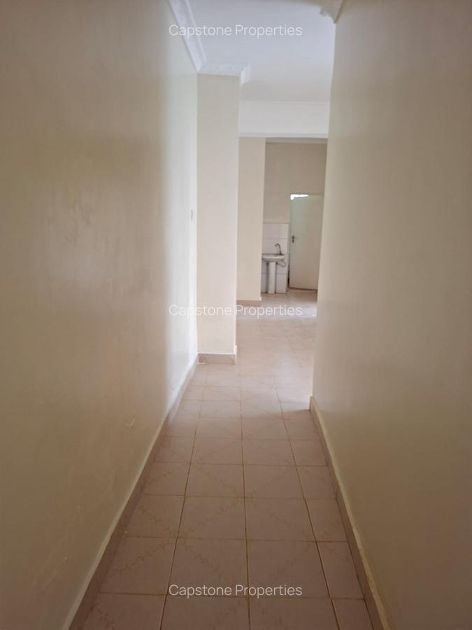 4 Bed House with En Suite in Runda - 16