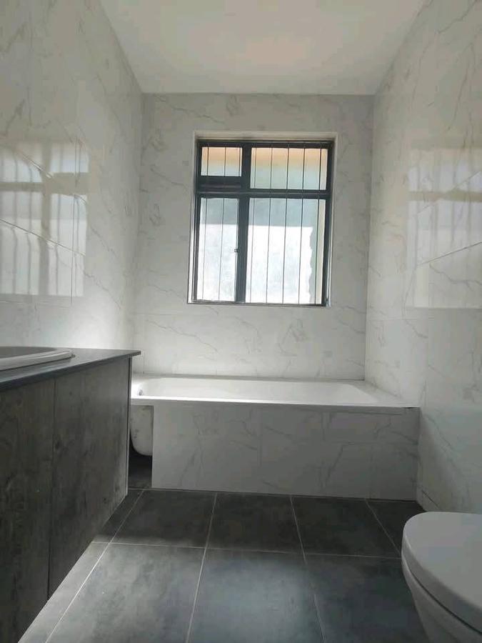 4 Bed House with En Suite at Bogani - 3