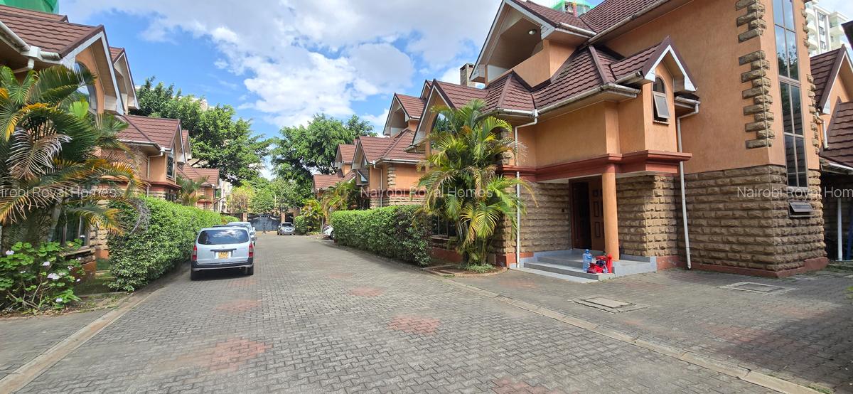 5 Bed Townhouse with En Suite at Lavington Green - 2