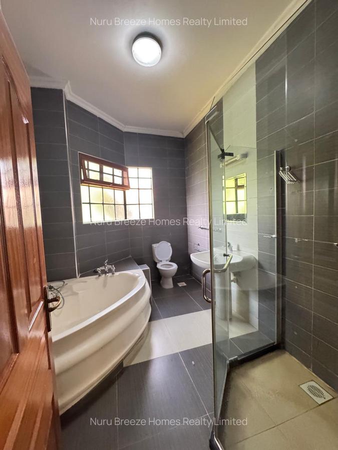 4 Bed Townhouse with En Suite in Kiambu Road - 10