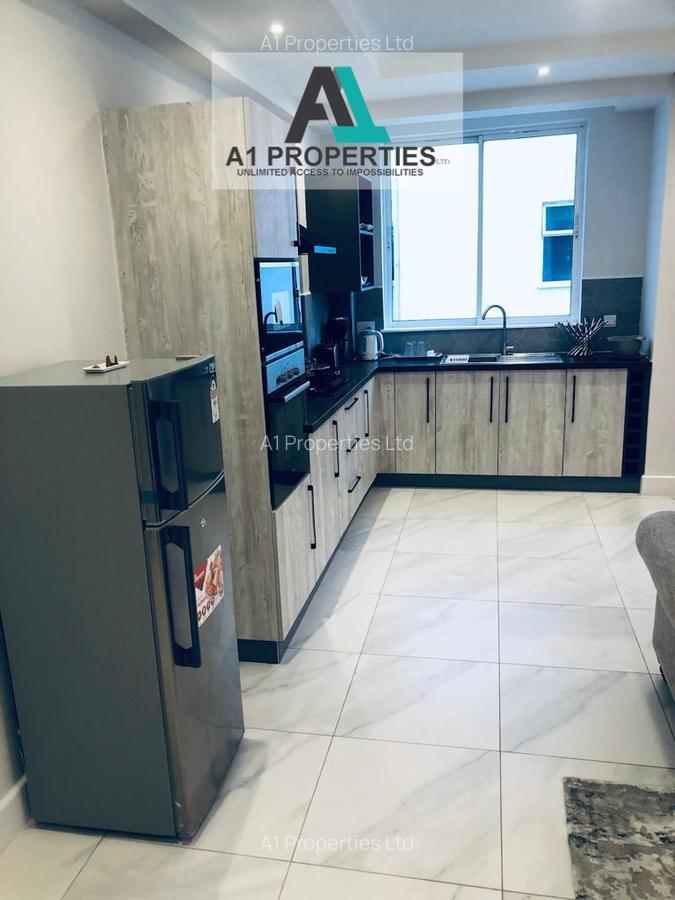 Serviced 1 Bed Apartment with En Suite in Westlands Area - 3