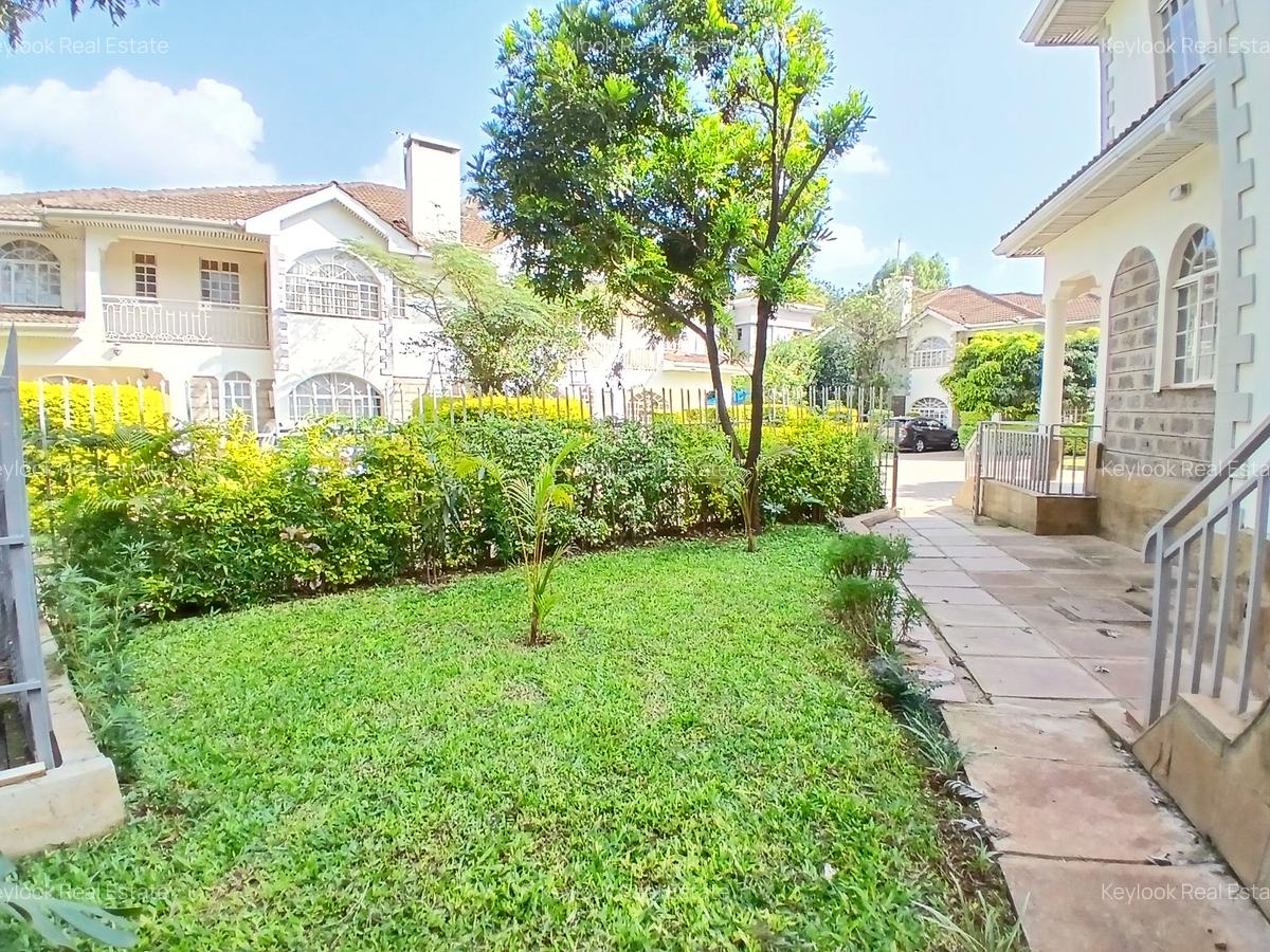4 Bed Townhouse with En Suite in Lavington - 5