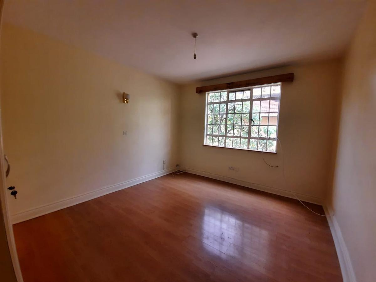 Serviced 3 Bed Apartment with En Suite in Kilimani - 14