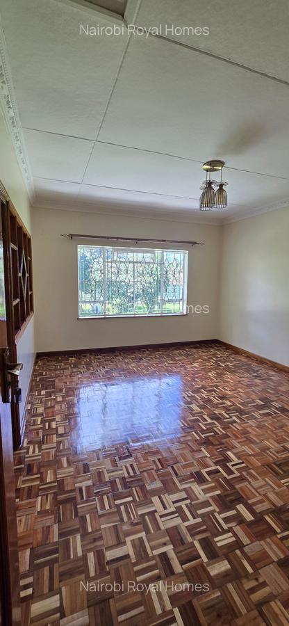 6 Bed House with En Suite at Loresho Road - 15