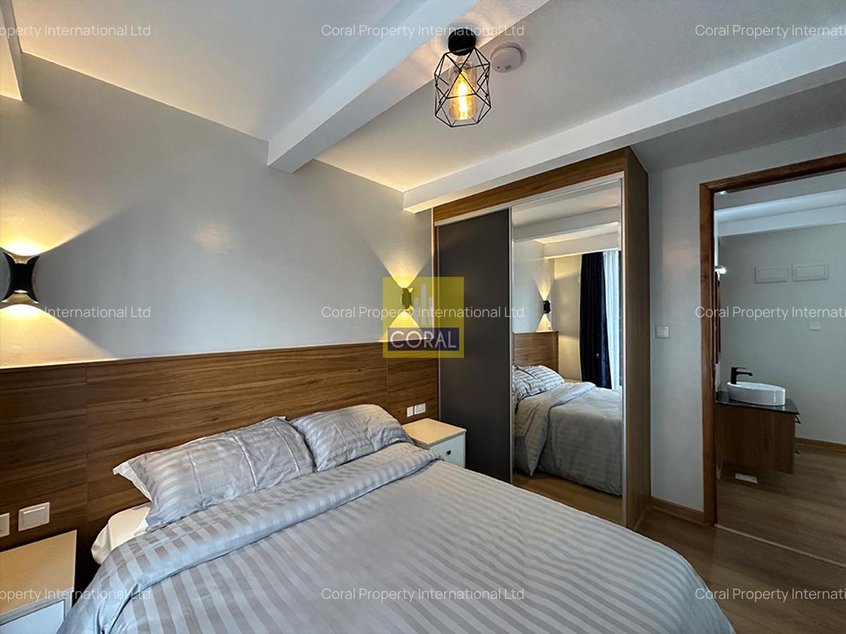 2 Bed Apartment in Ridgeways - 7