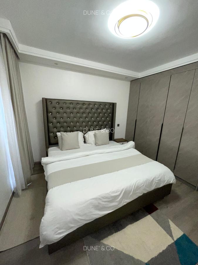 Serviced 2 Bed Apartment with En Suite in Riverside - 14