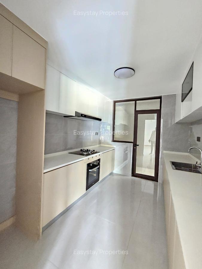 2 Bed Apartment with En Suite in Riverside - 6