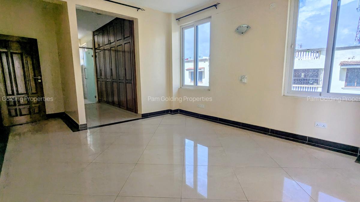 4 Bed Apartment with En Suite at Mwamba Drive - 11