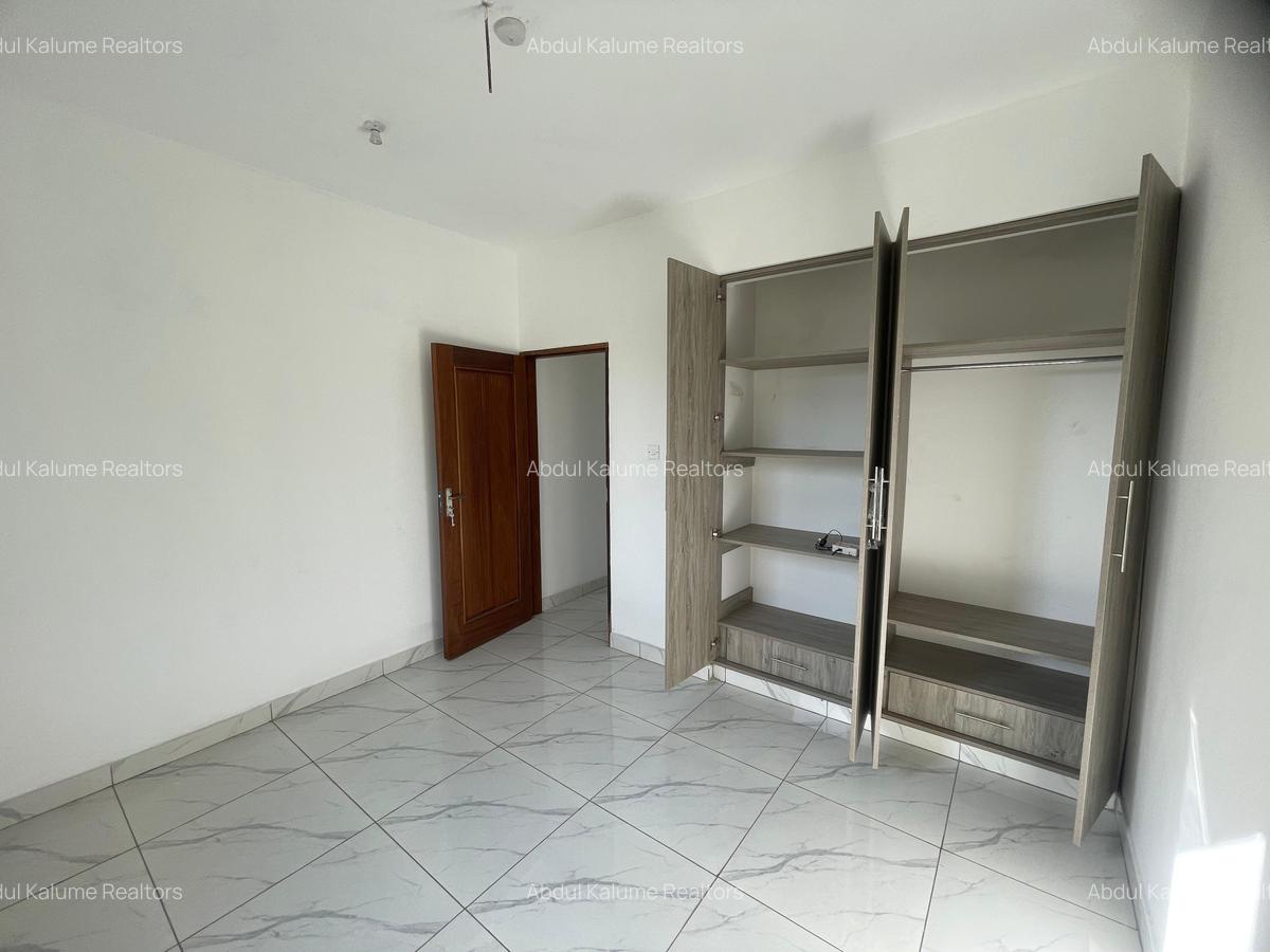 Serviced 3 Bed Apartment with En Suite at Bamburi - 10