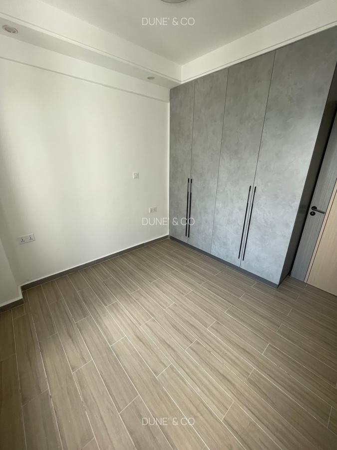 2 Bed Apartment with En Suite in Riverside - 12