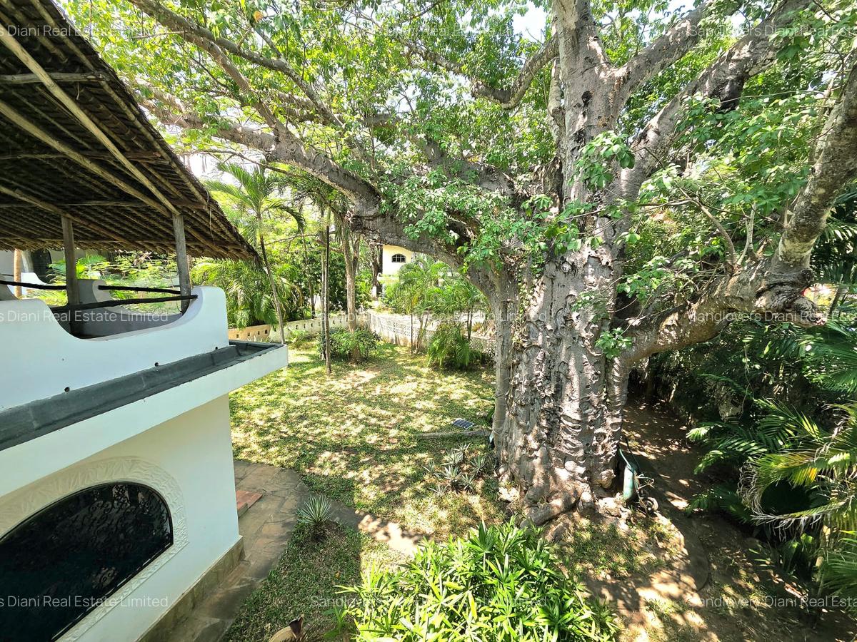 3 Bed Villa with En Suite in Diani - 12