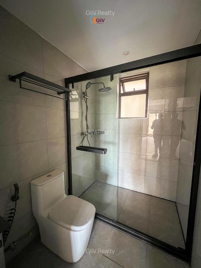 2 Bed Apartment with Swimming Pool in Riverside - 9