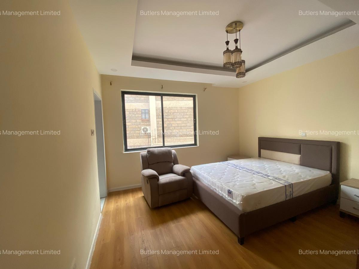 4 Bed Apartment with En Suite in Brookside - 10