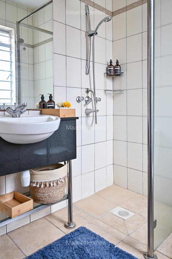 Serviced 2 Bed Apartment with En Suite at Muthaiga Road - 16