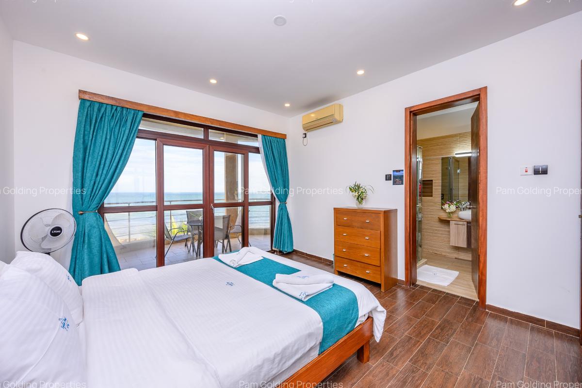 3 Bed Apartment with En Suite at Cement Road - 17