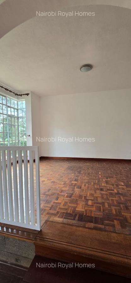 4 Bed Townhouse with En Suite at Rosslyn Heights - 2