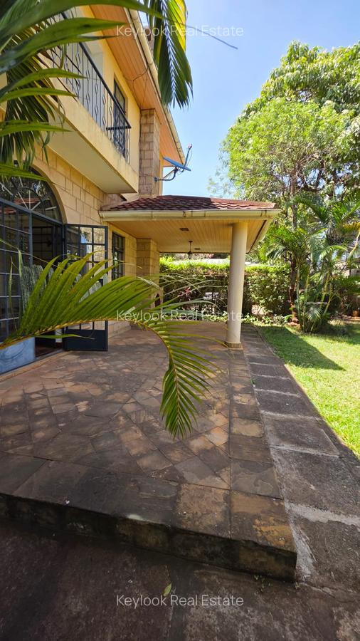 5 Bed Townhouse with En Suite at Kitisuru - 15