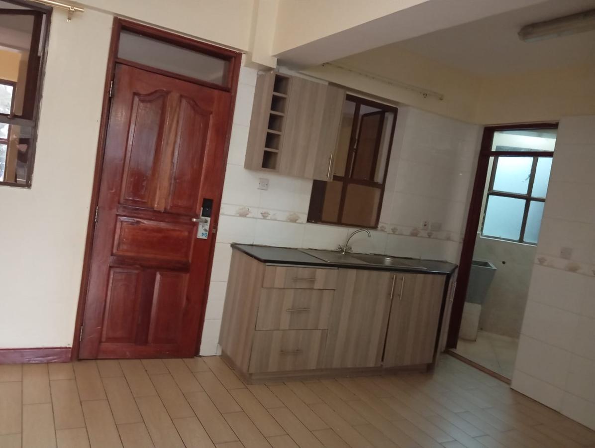 Serviced 2 Bed Apartment with En Suite in Kilimani - 3