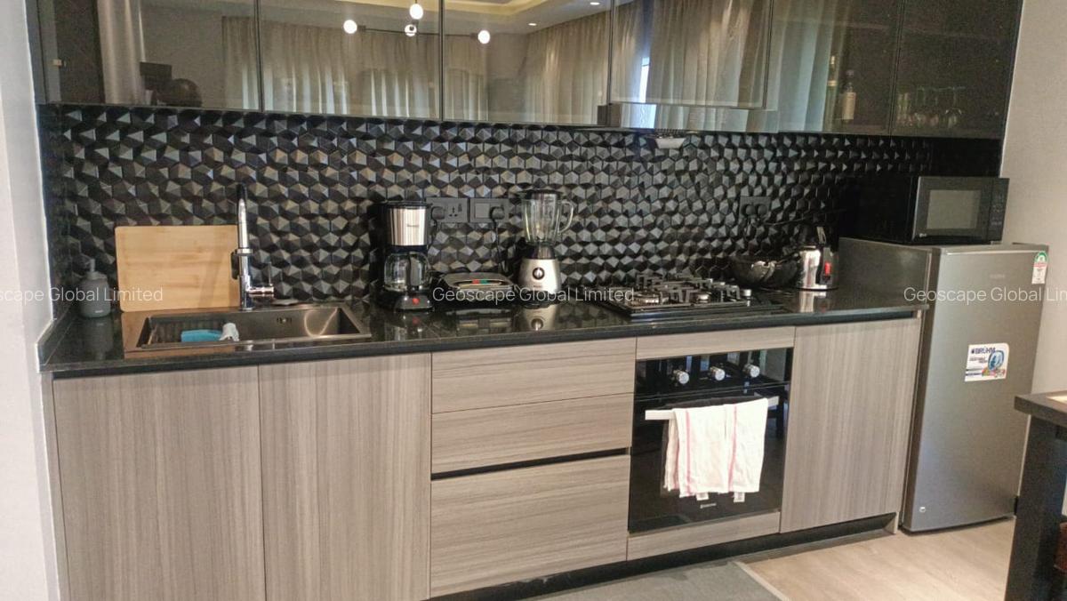 Serviced 2 Bed Apartment with En Suite in Westlands Area - 15