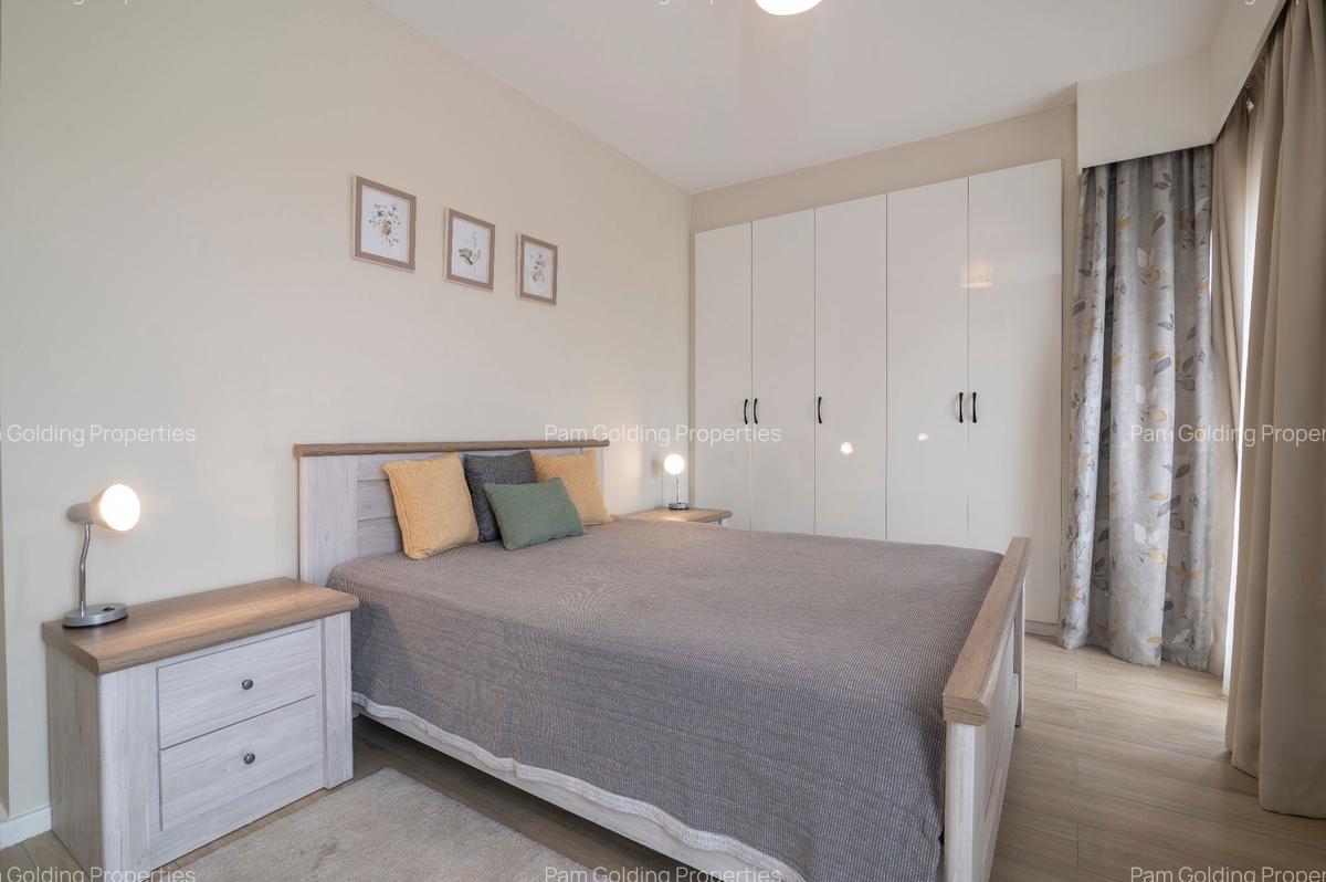 Furnished 2 Bed Apartment with En Suite at Riverside Drive - 12