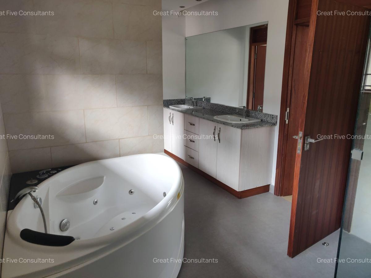 4 Bed House with En Suite in Kitisuru - 14